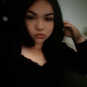 Meet your Posher, Elena